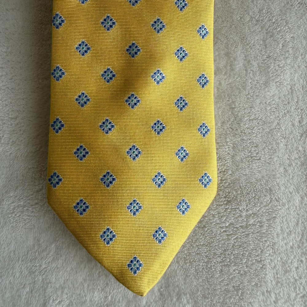 Brooks Brother Yellow Silk Mens Necktie‎ Summer Preppy Office Business Workwear